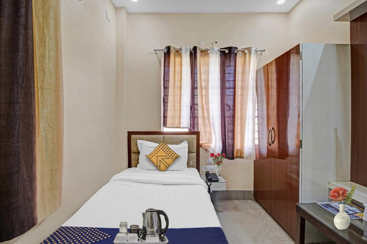 Spot On Hotel Stay In Koch Bihar ภายนอก รูปภาพ